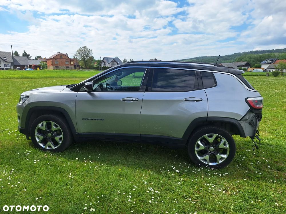 Jeep Compass - 8