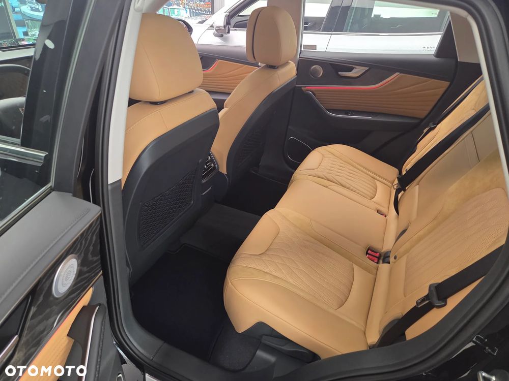 Hongqi HS5 2.0T Executive AWD - 15