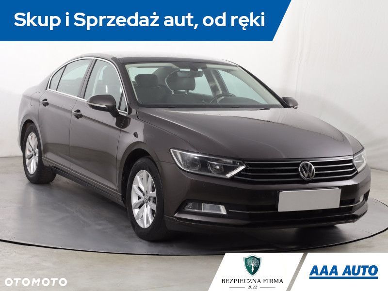 Volkswagen Passat - 3