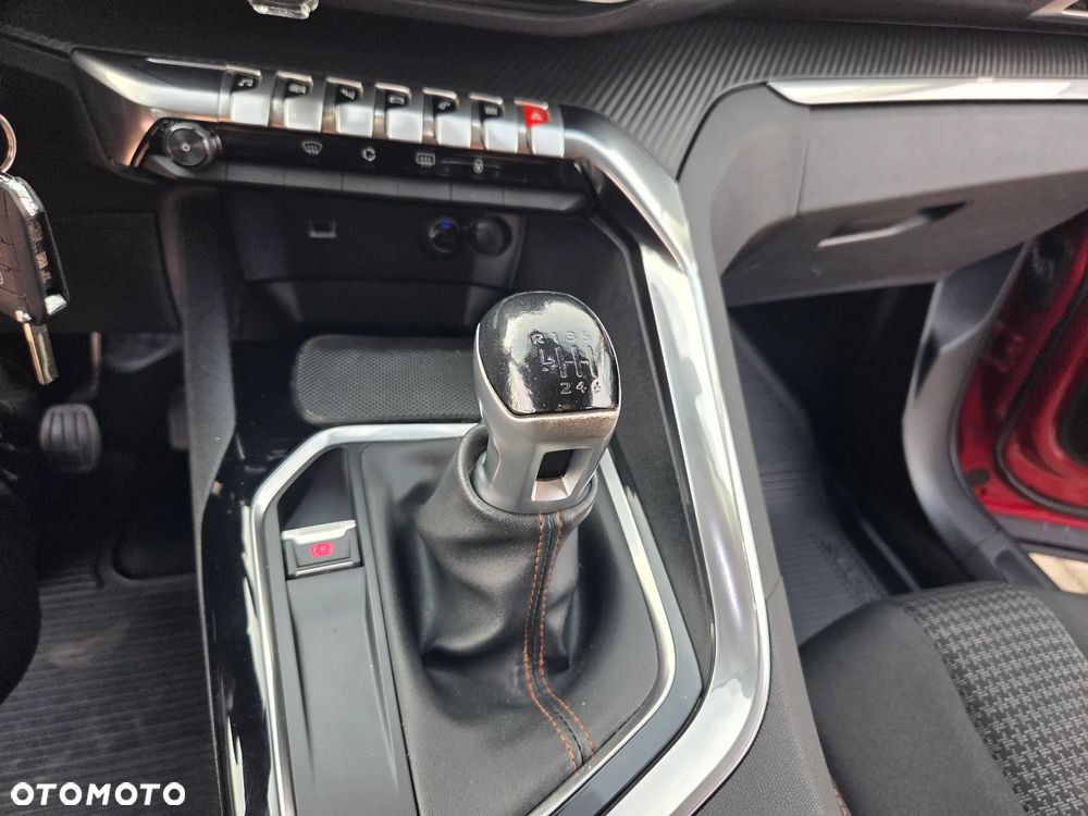 Peugeot 3008 PureTech 130 Stop & Start GPF Active - 20