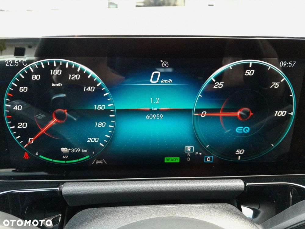 Mercedes-Benz EQA 250 66.5kWh Electric Art - 25