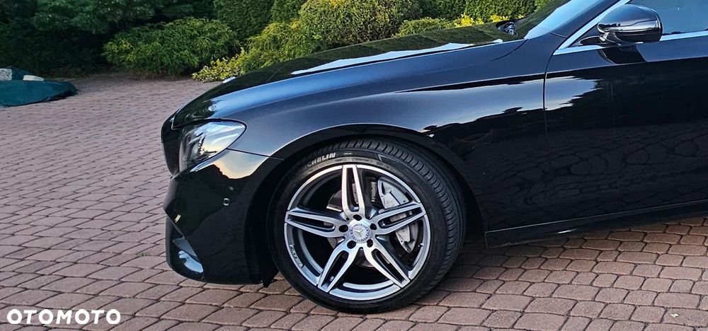 Mercedes-Benz Klasa E 220 d 9G-TRONIC - 33