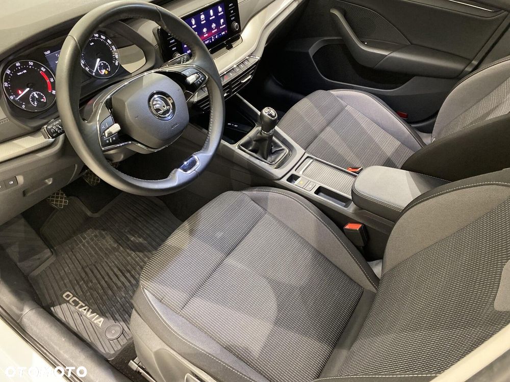 Skoda Octavia 1.5 TSI ACT Style - 11