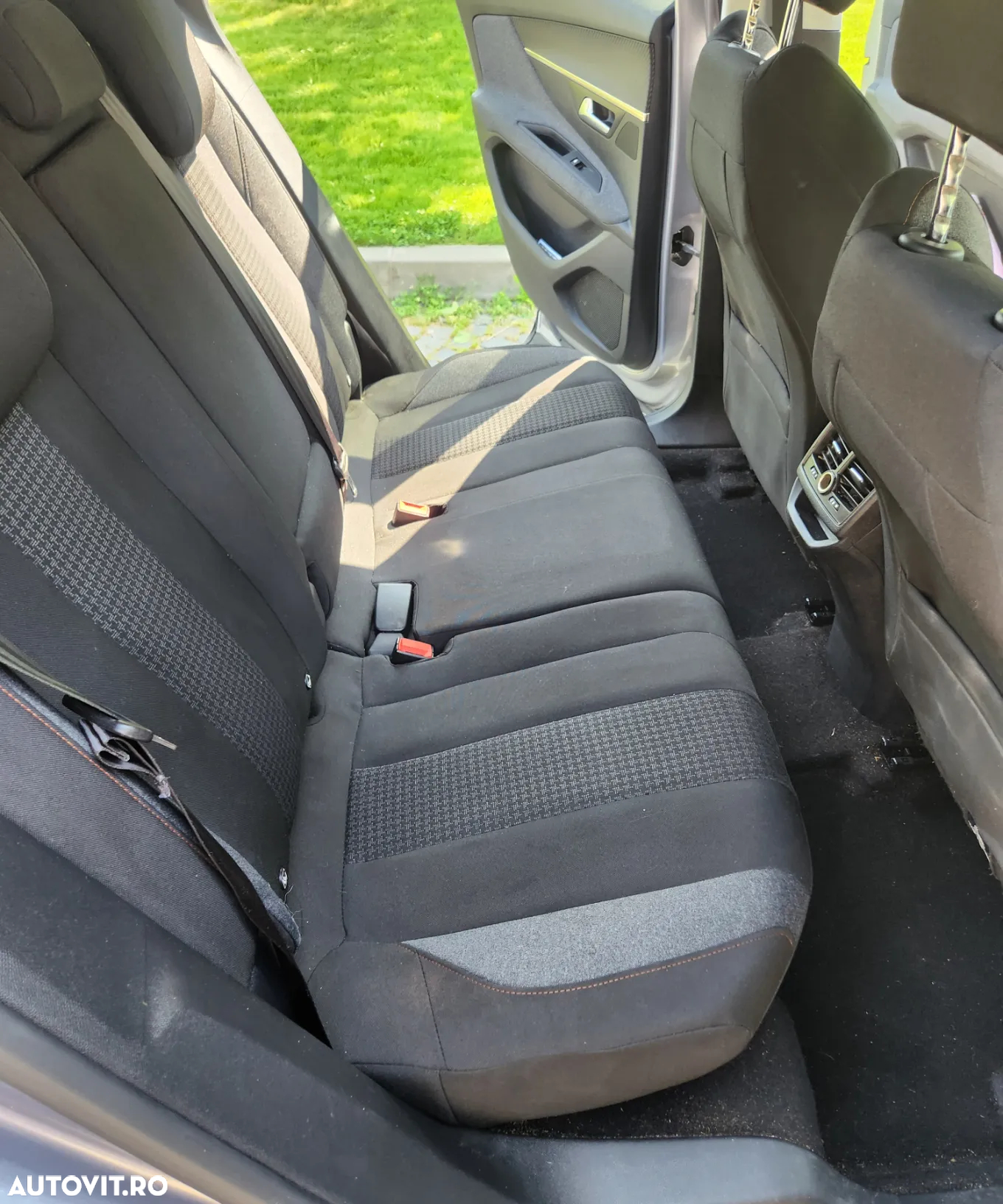 Peugeot 3008 1.2 PureTech 130 EAT8 Active Pack - 14