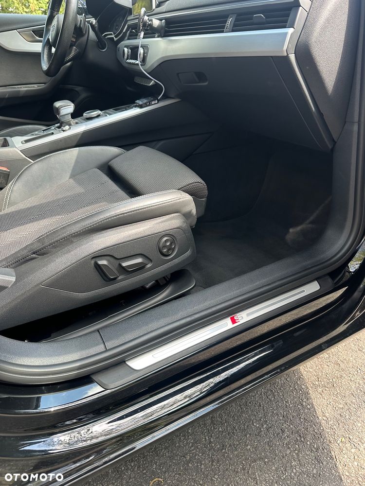 Audi A4 Avant 2.0 TDI S tronic - 16