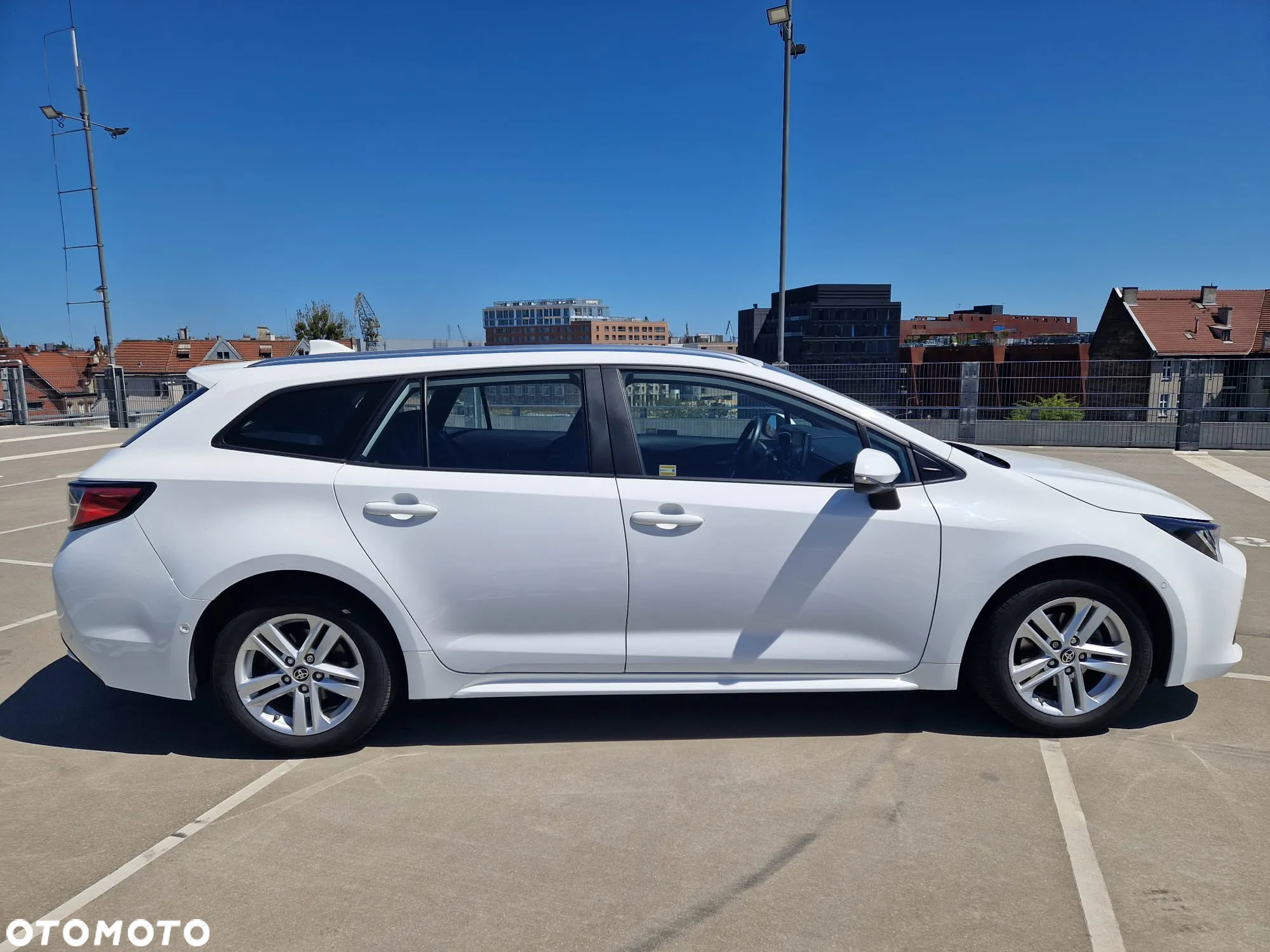 Toyota Corolla 1.8 Hybrid Comfort - 4