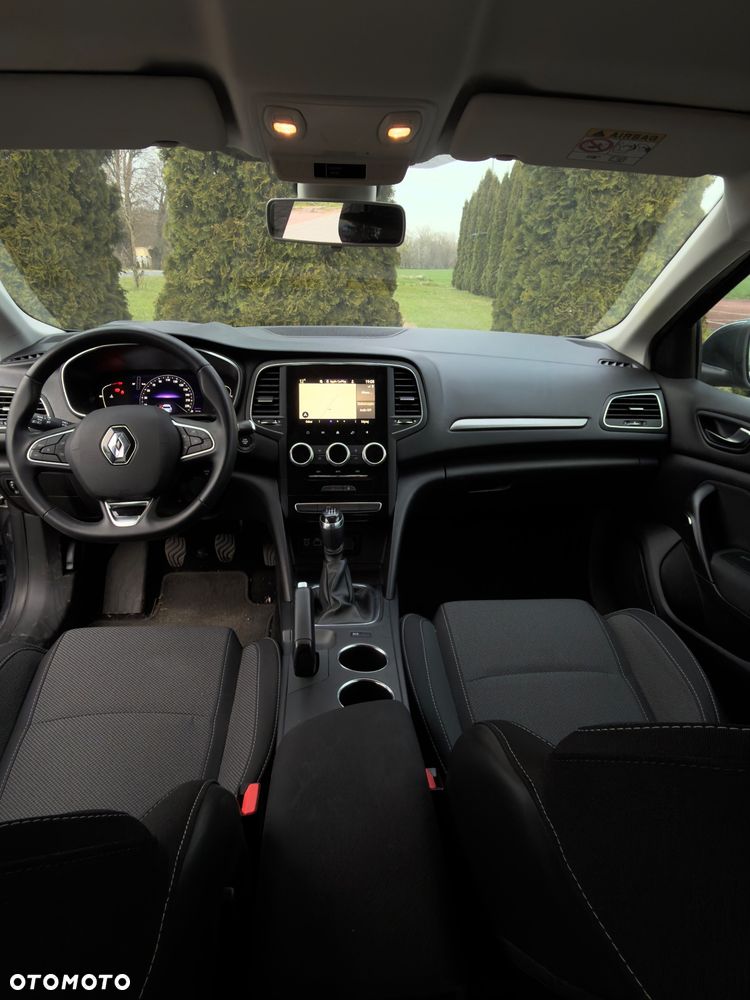 Renault Megane 1.5 Blue dCi Intens - 10