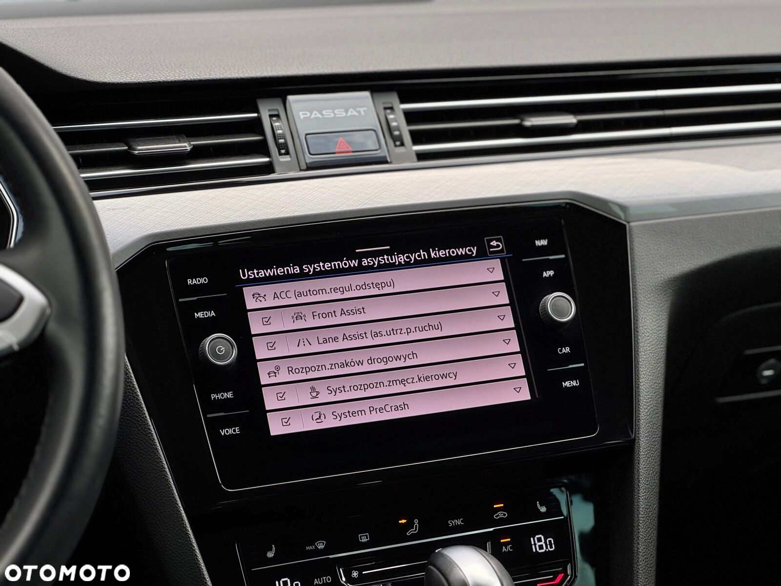 Volkswagen Passat 2.0 TSI Business DSG - 27