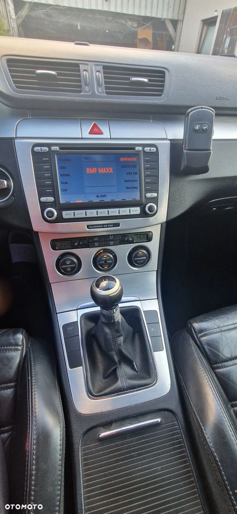 Volkswagen Passat - 10
