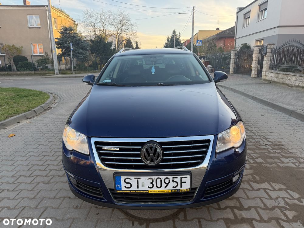 Volkswagen Passat 1.6 TDI DPF BlueMot Highline - 8