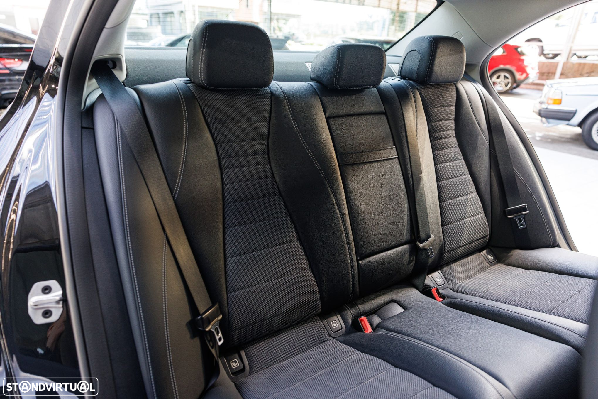 Mercedes-Benz E 300 de Avantgarde - 27