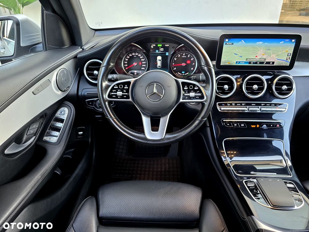 Mercedes-Benz GLC - 25