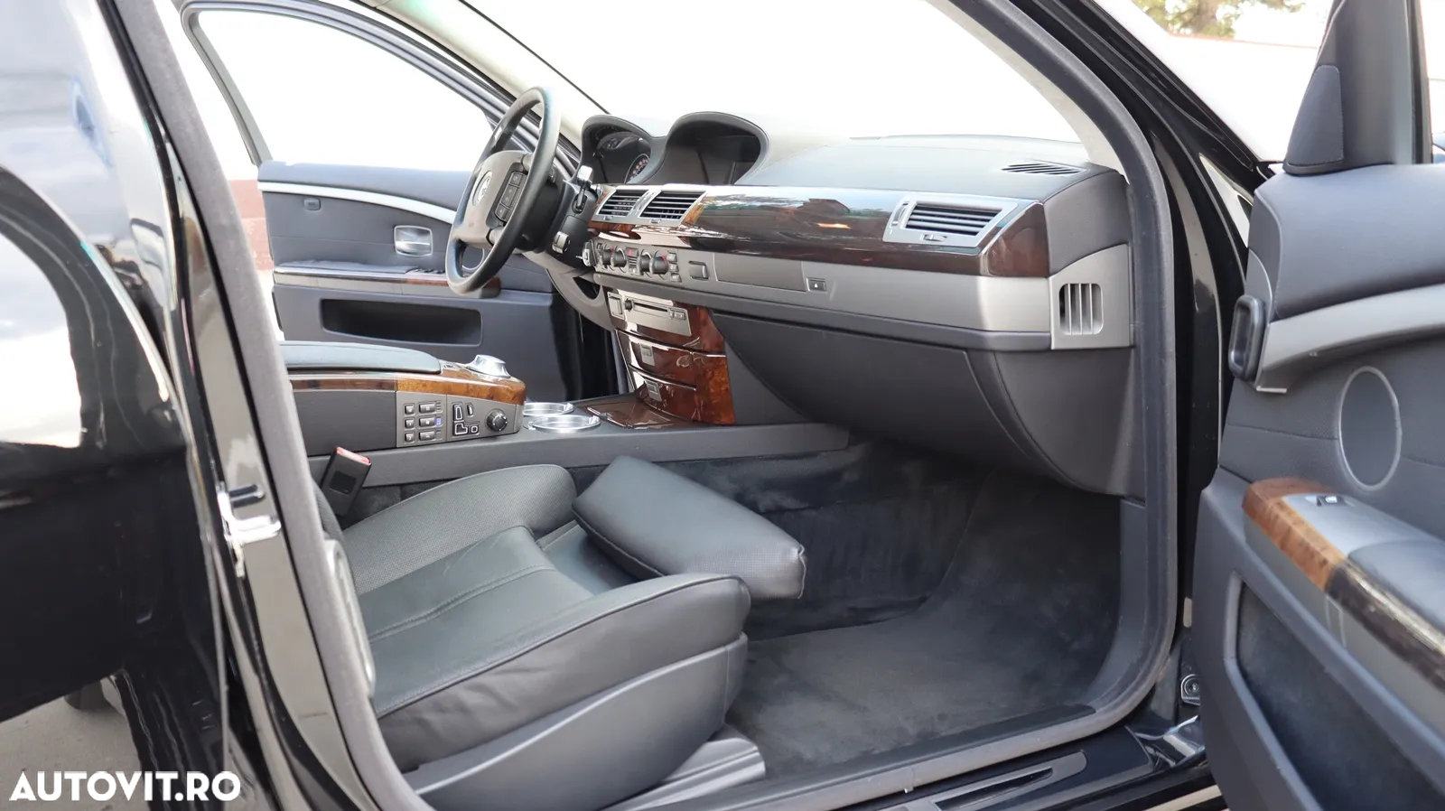 BMW Seria 7 760i A - 19