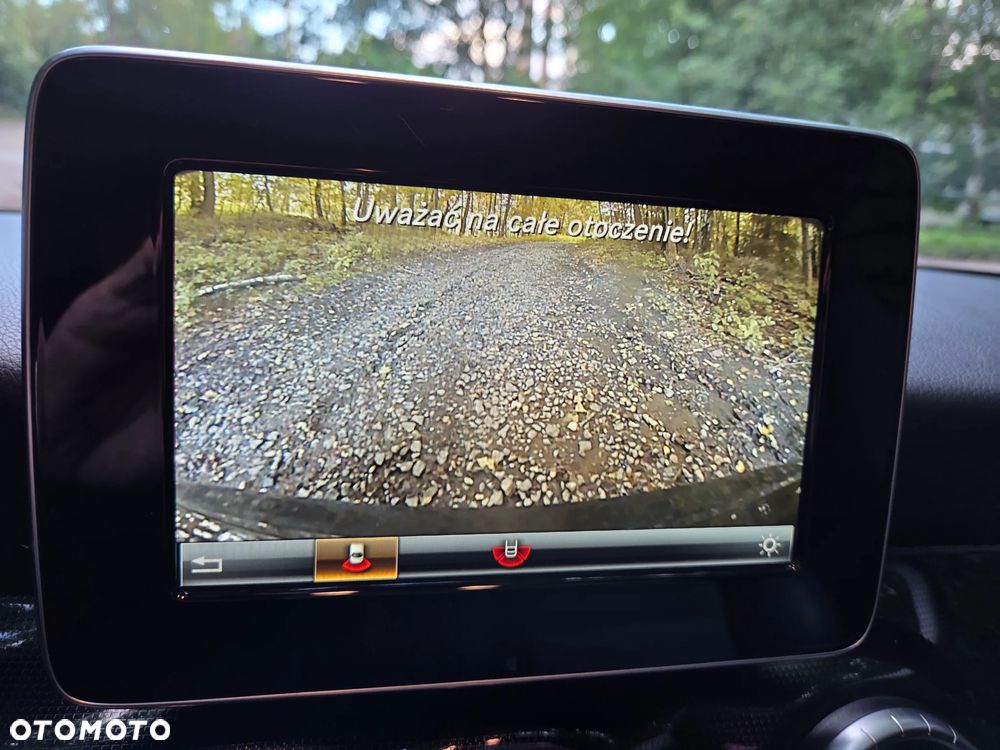 Mercedes-Benz CLA - 11