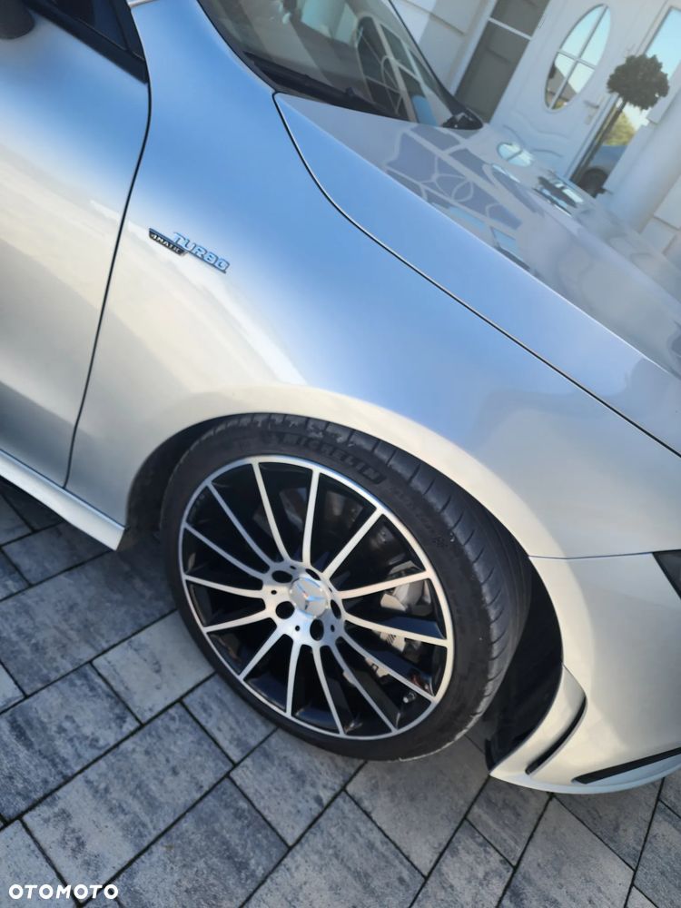 Mercedes-Benz CLA AMG 35 4-Matic 7G-DCT - 17