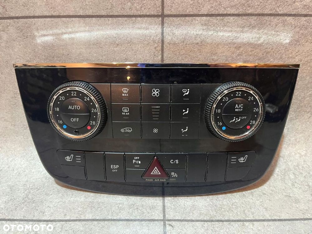 MERCEDES W251 PANEL KLIMY ESP GRZANIA FOTELI ŁADNY - 1