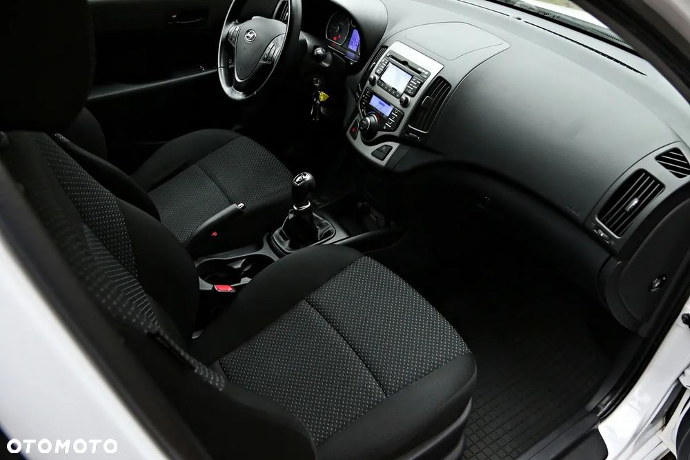 Hyundai i30 1.4 Blue Comfort - 8