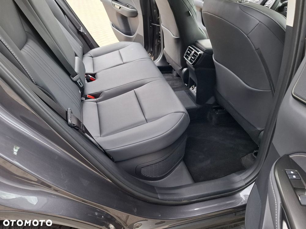 Lexus NX - 26