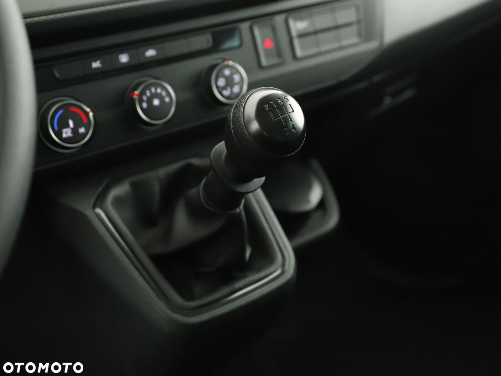 Volkswagen California - 12