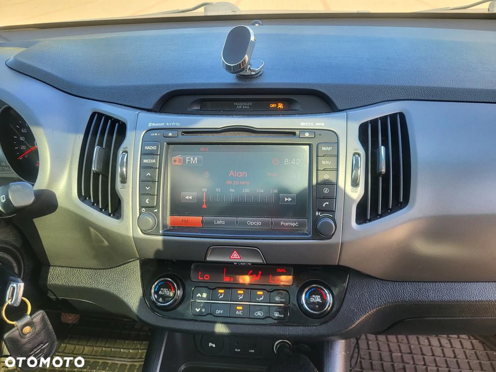 Kia Sportage 1.7 CRDI XL 2WD - 11