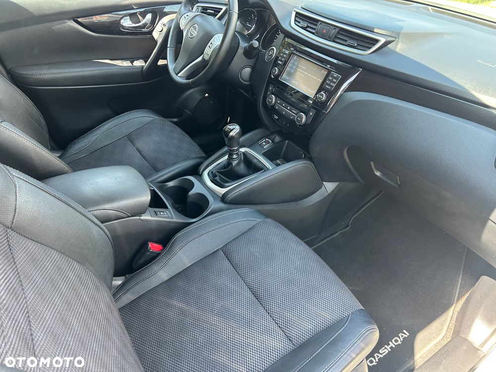Nissan Qashqai 1.6 dCi Tekna S&S - 18