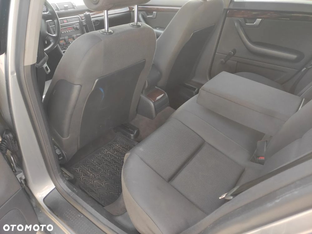 Audi A4 Avant - 25