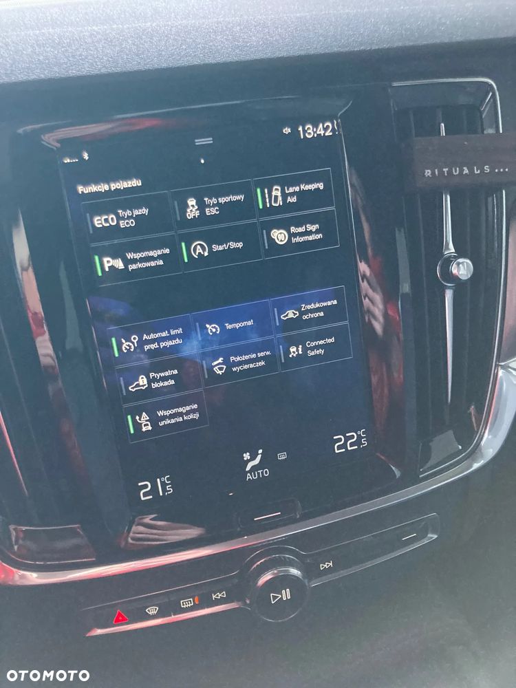 Volvo S90 D4 Momentum - 3