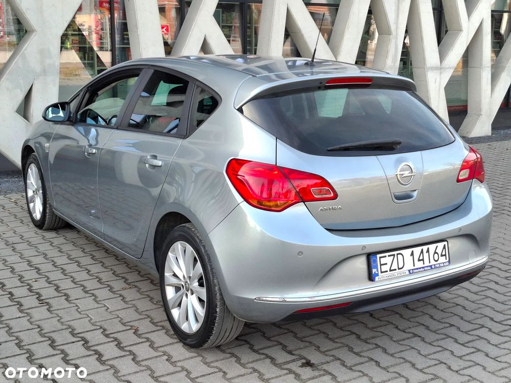 Opel Astra 1.4 Turbo Exklusiv - 12