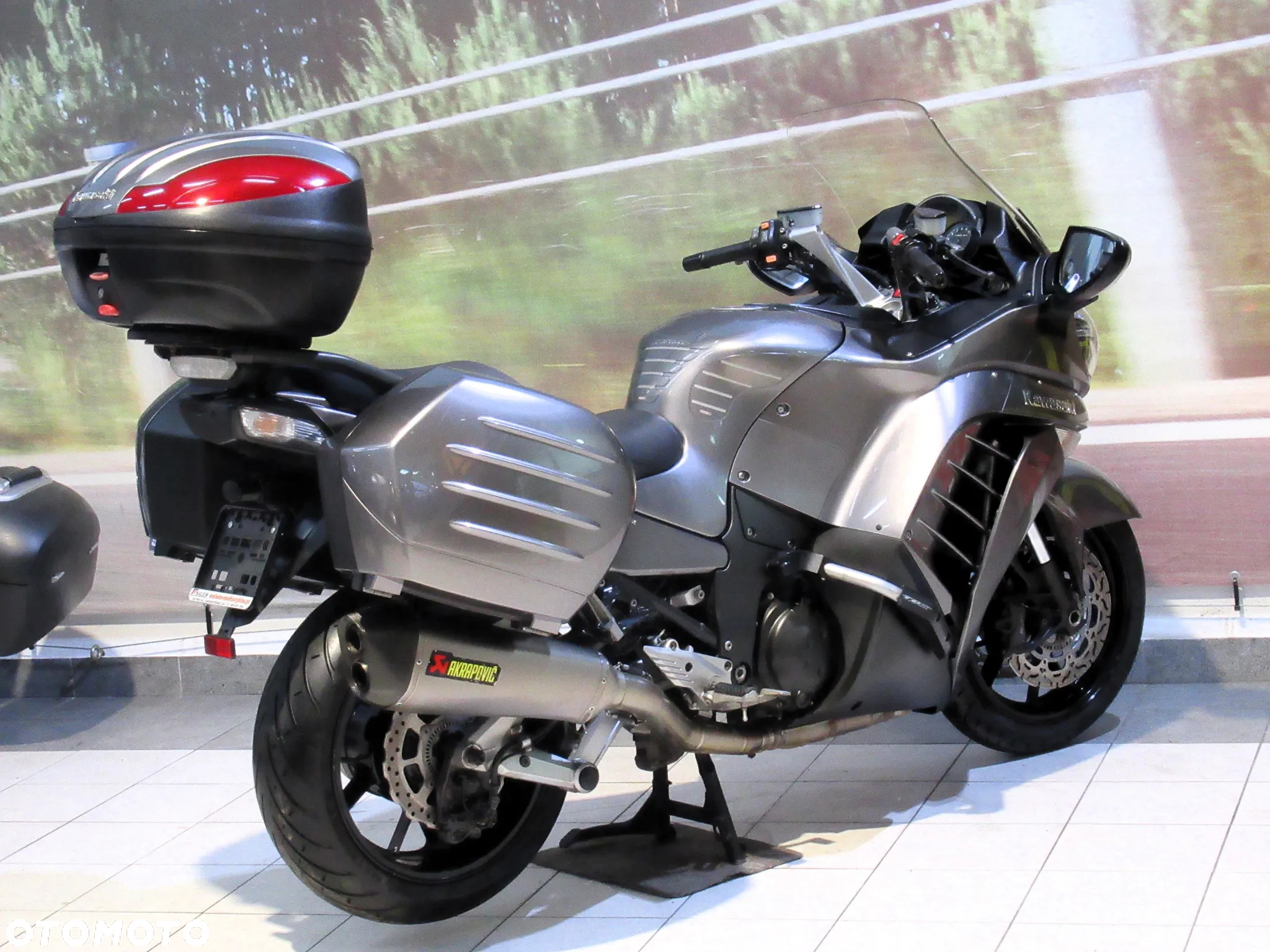 Kawasaki GTR - 5