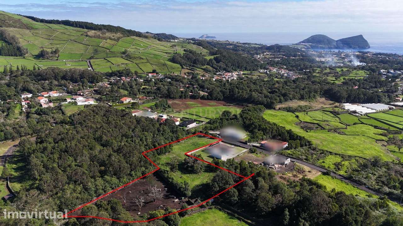 Excelente terreno urbanizável em Terra Chã - Angra do Heroísmo - Grande imagem: 4/9