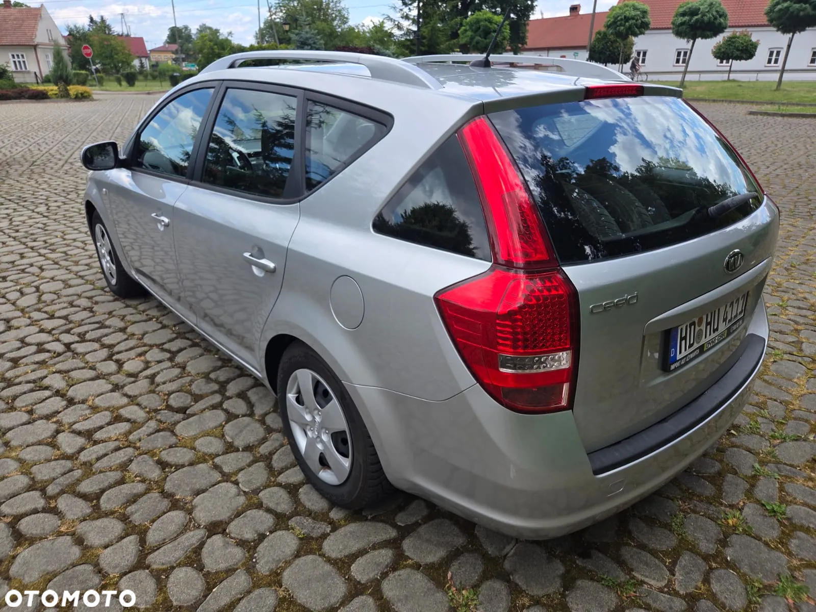 Kia Ceed 1.4 CVVT SW Spirit - 12
