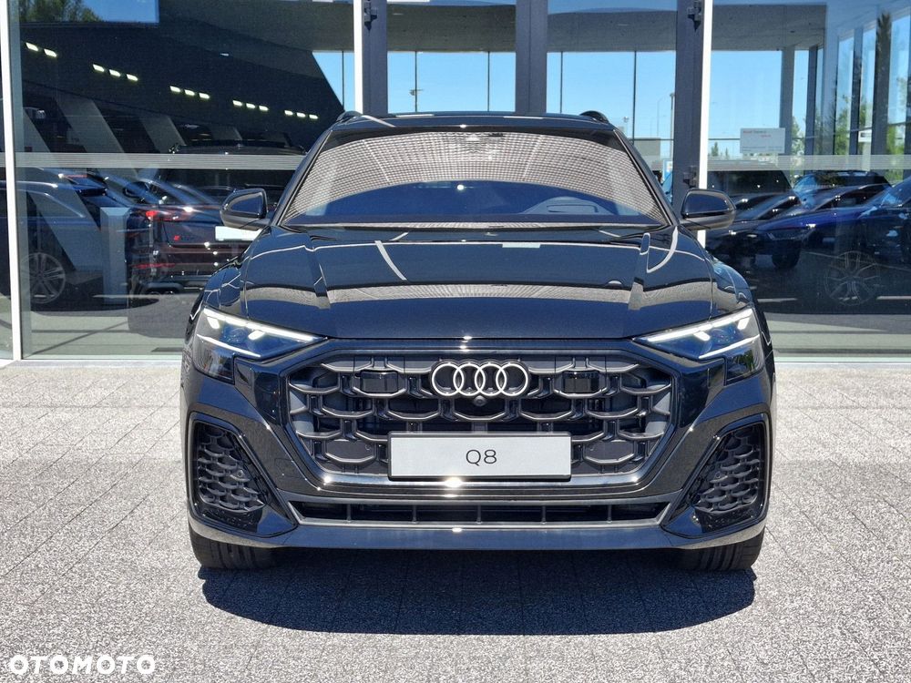 Audi Q8 - 2