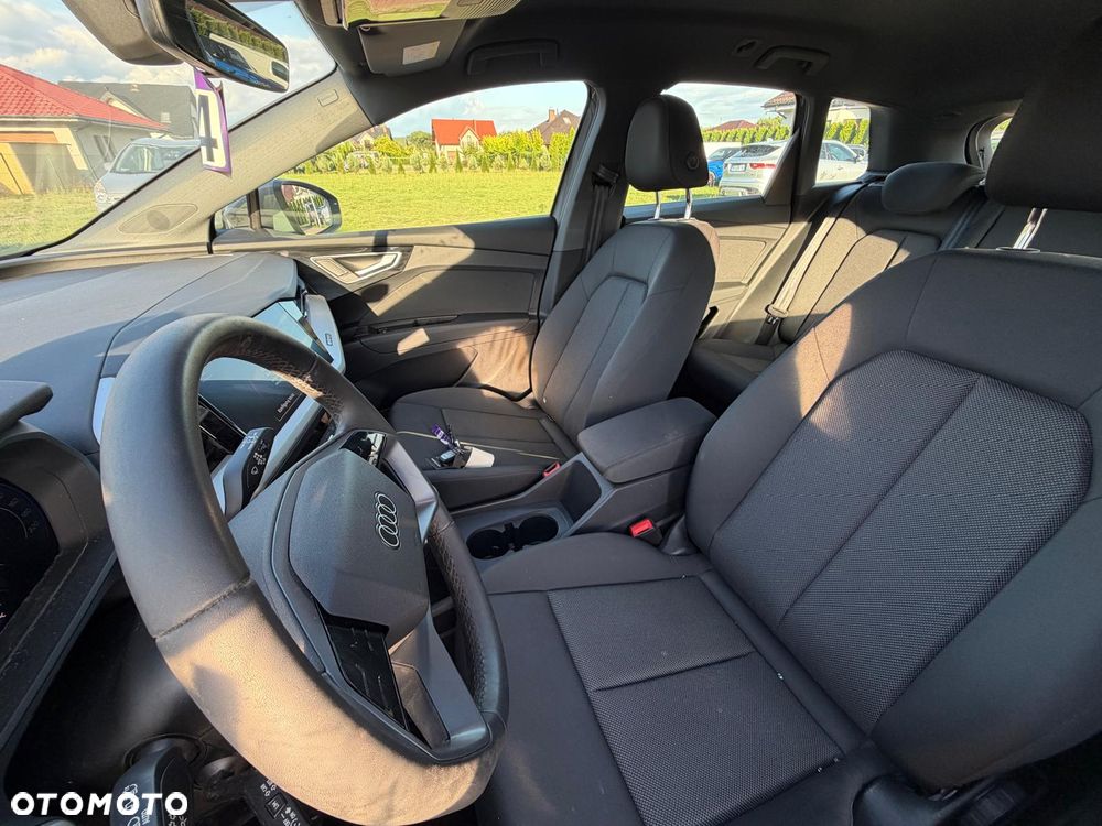 Audi Q4 e-tron - 10