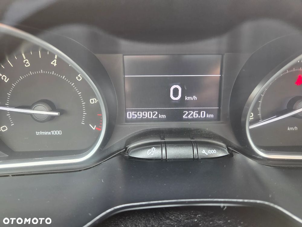 Peugeot 208 PureTech 110 Stop & Start Active - 10