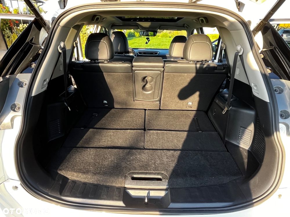 Nissan X-Trail 1.6 dCi ALL-MODE 4x4i Tekna - 16