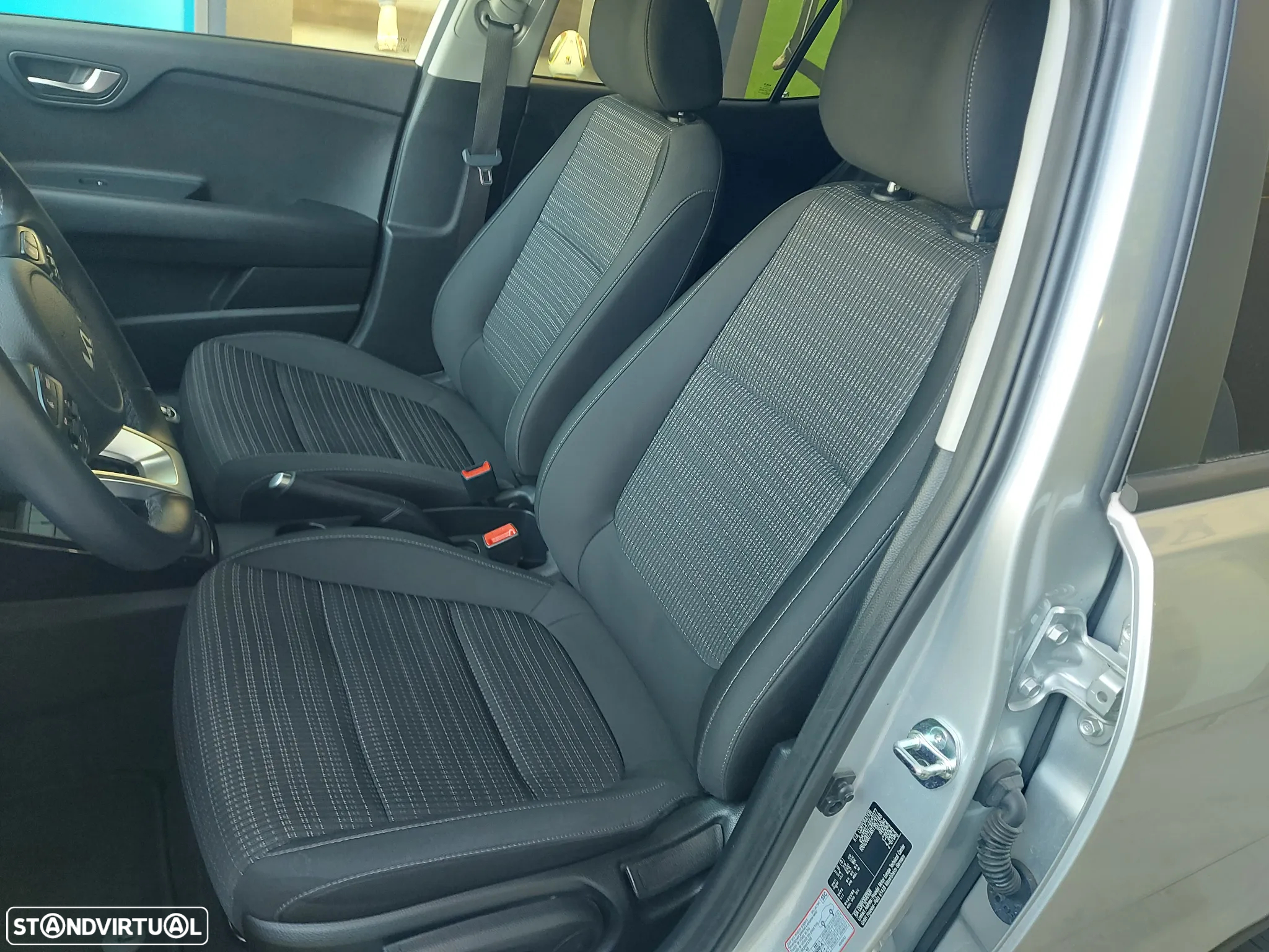 Kia Stonic 1.0 T-GDI Drive - 10