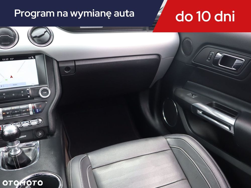 Ford Mustang - 10