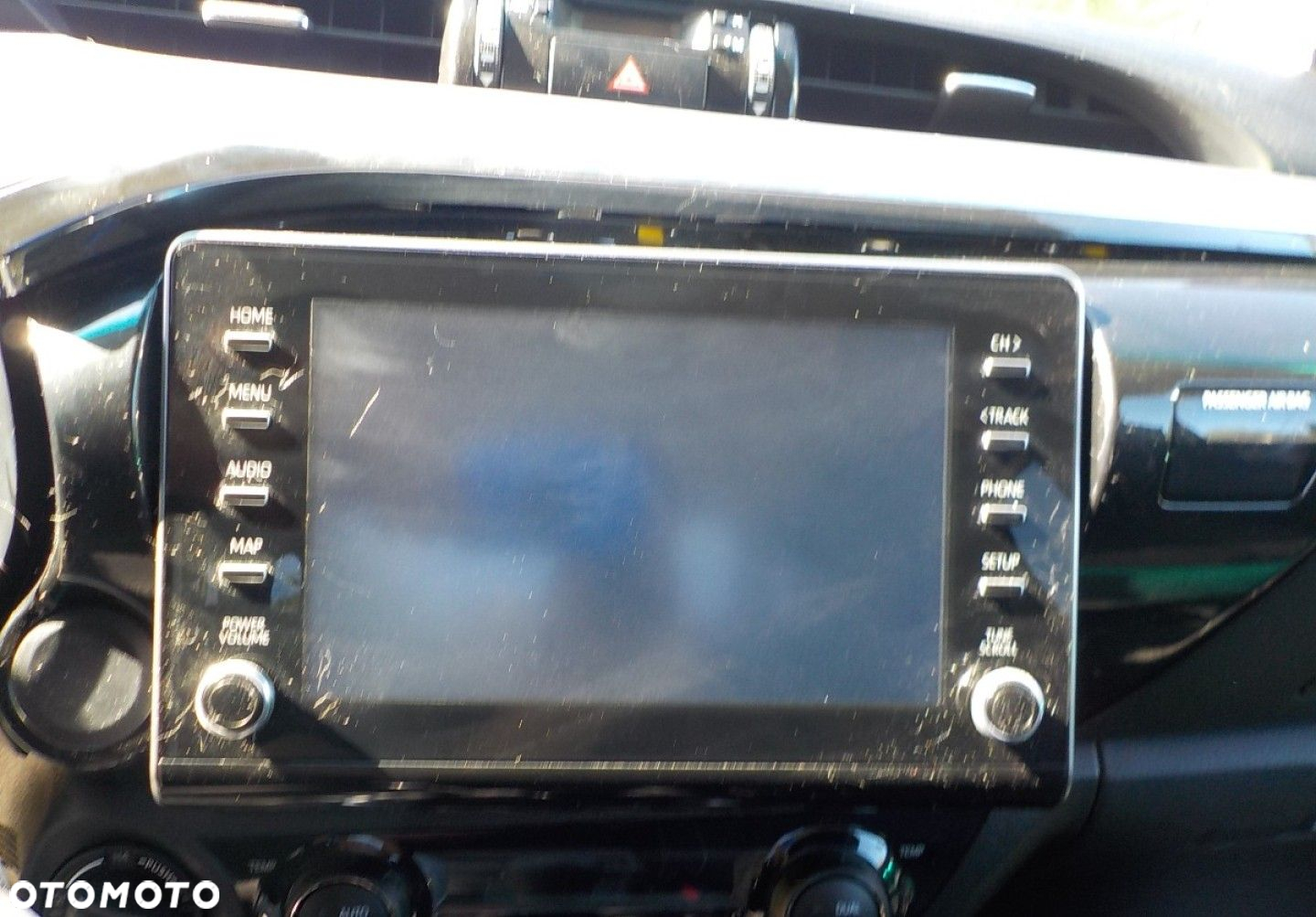 Toyota Hilux - 24