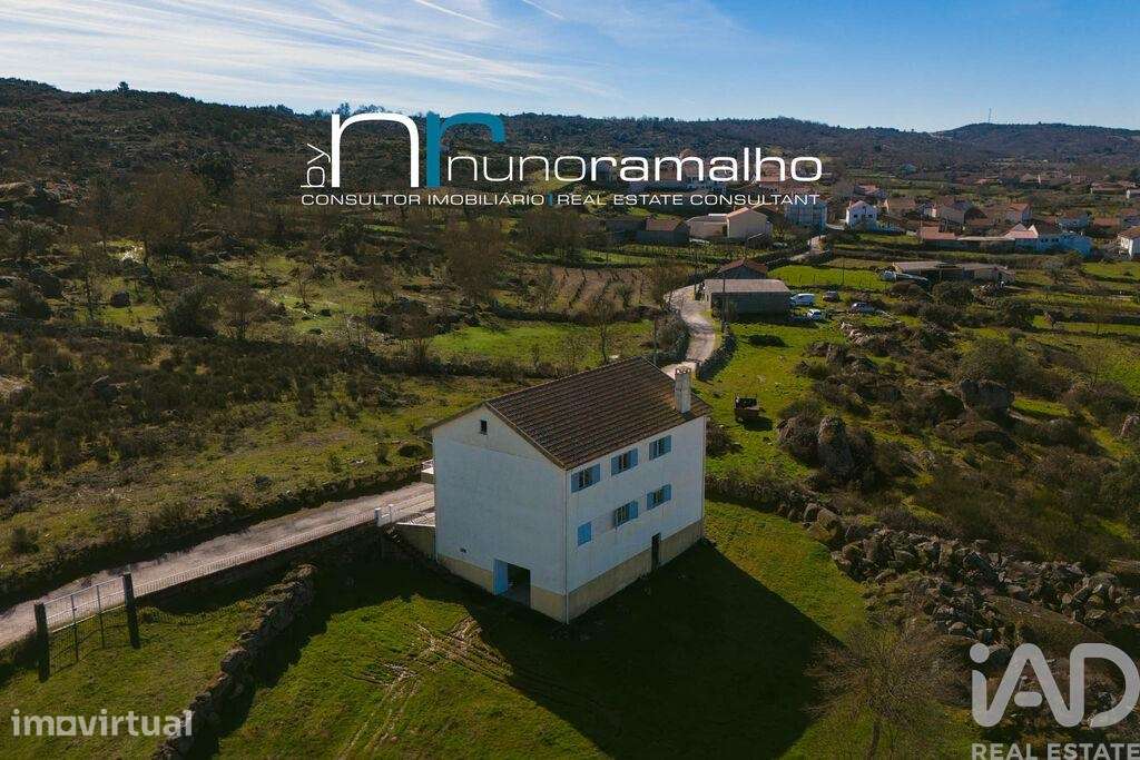 Casa / Villa T5 em Vascoveiro de 268,97 m2 - Grande imagem: 4/40