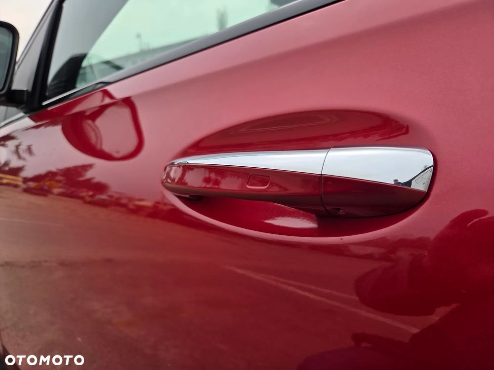 Mercedes-Benz Klasa B 220 4-Matic AMG Line 7G-DCT - 16