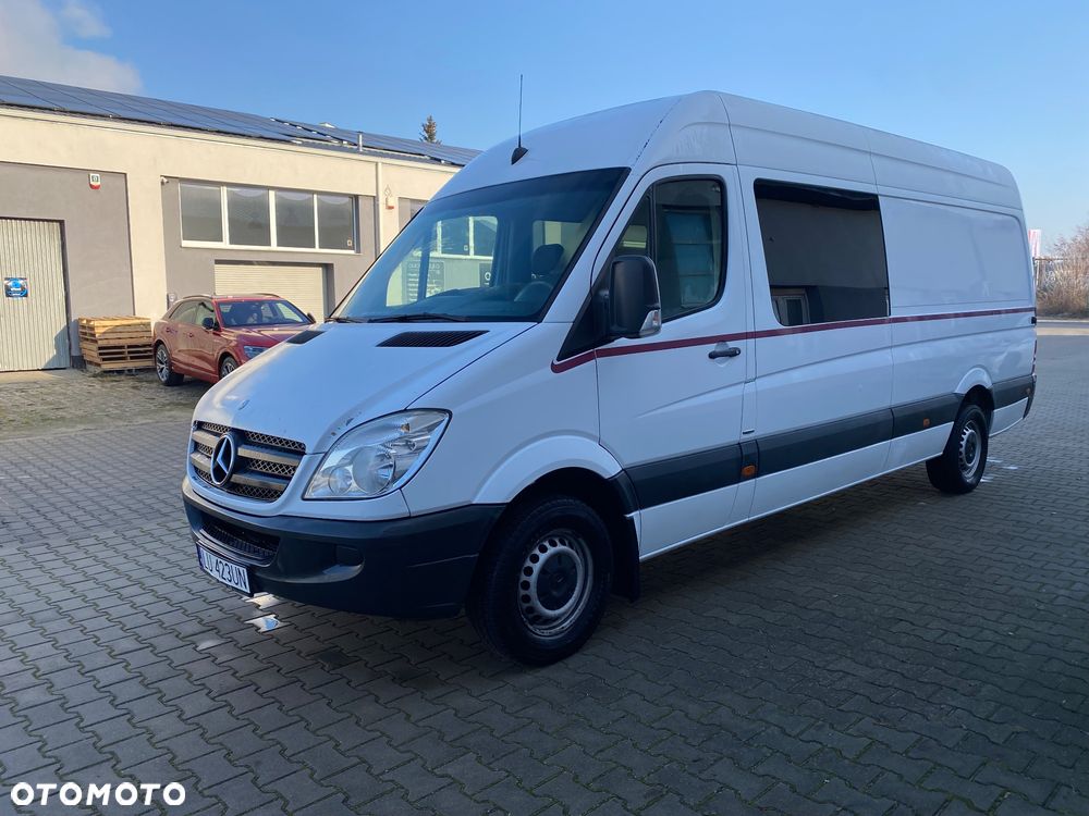 Mercedes-Benz Sprinter 906.211 - 8