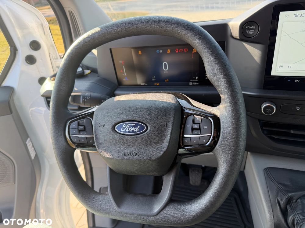 Ford Transit Custom - 13