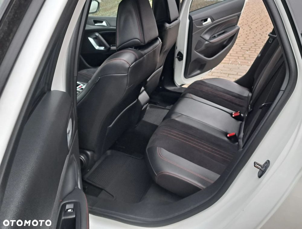 Peugeot 308 BlueHDi FAP 130 EAT8 Stop & Start GT Pack - 20