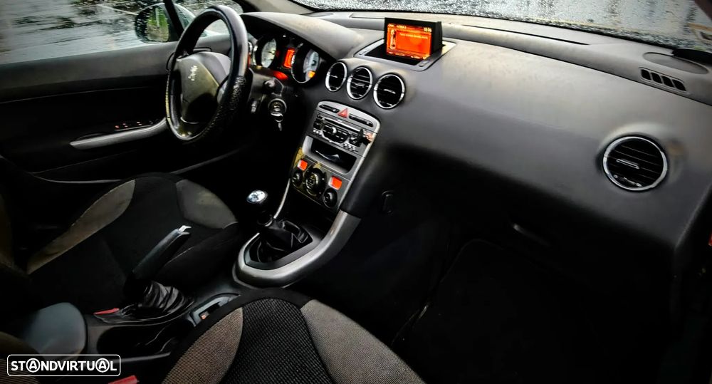 Peugeot 308 SW e-HDi 115 Stop & Start Nível 2 Business-Line - 5