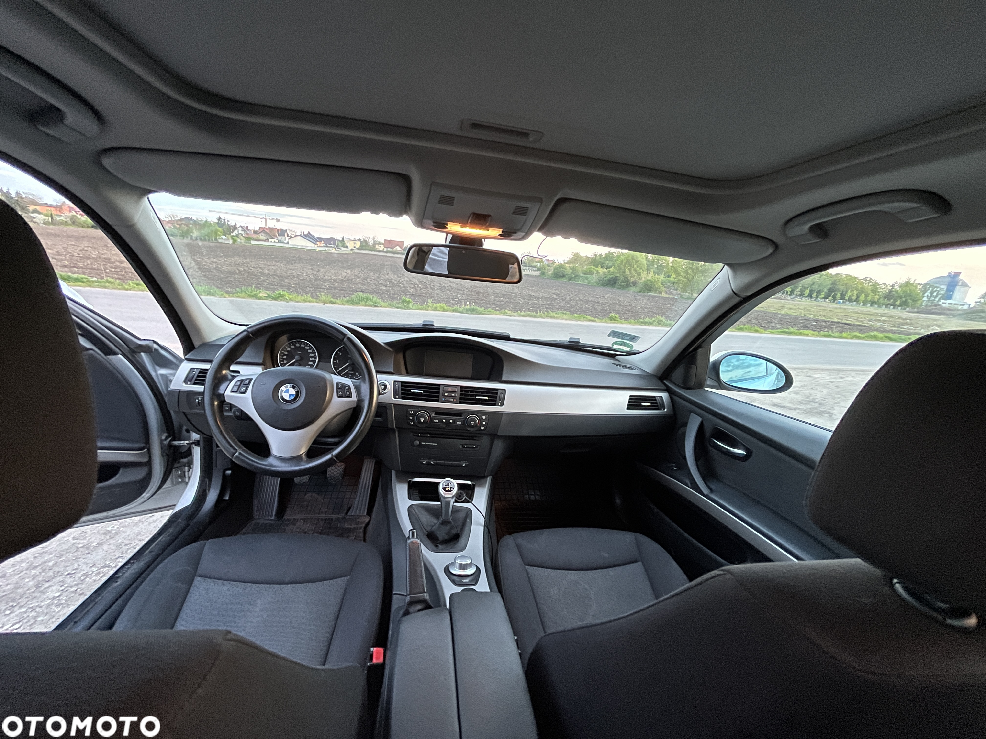 BMW Seria 3 318i - 16