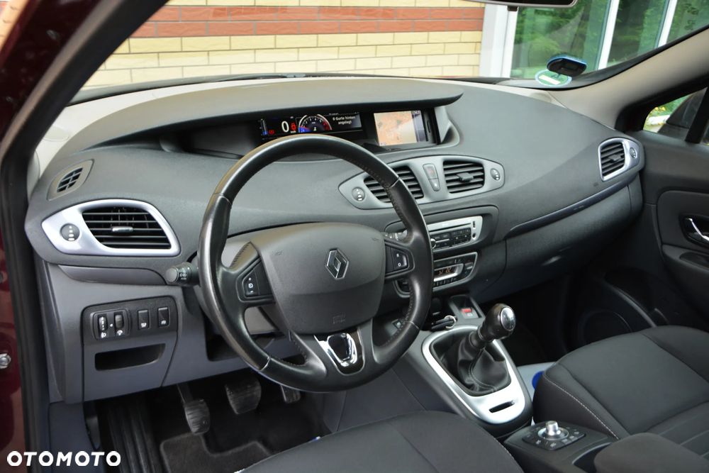 Renault Scenic - 28