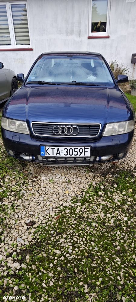 Audi A4 Limousine - 3