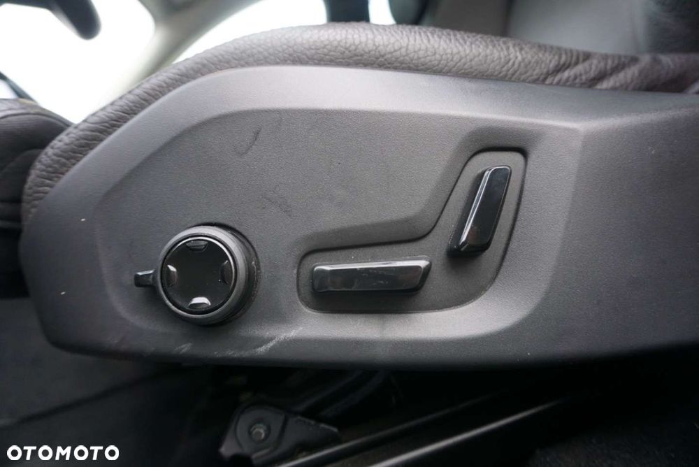 Volvo XC 60 - 19