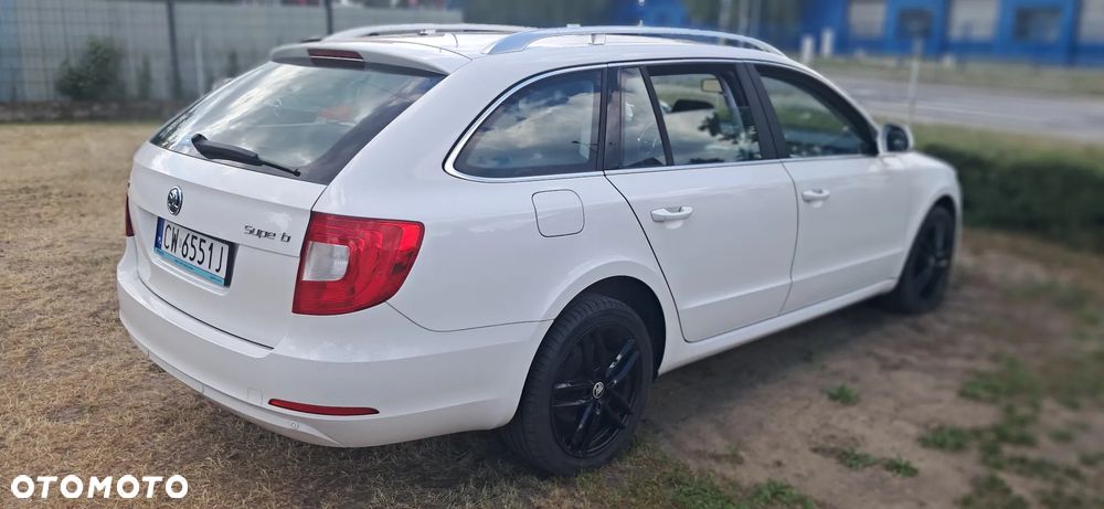 Skoda Superb 2.0 TDI Comfort - 6