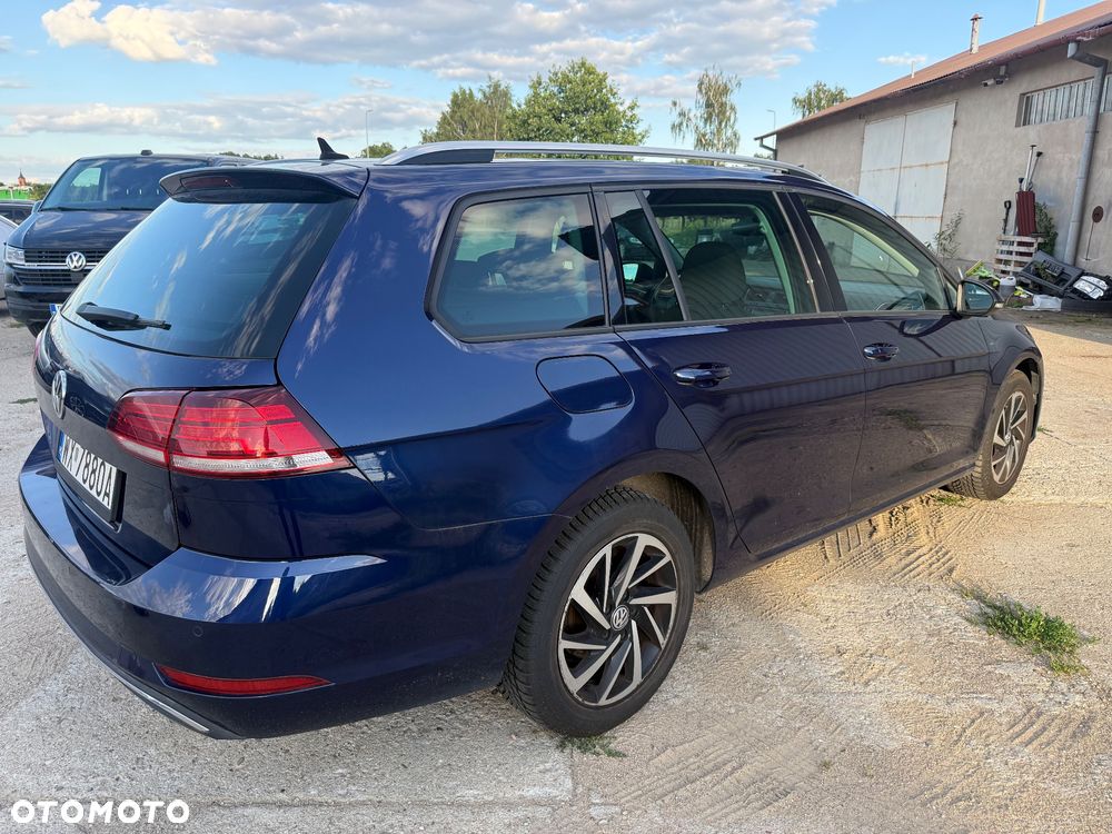 Volkswagen Golf - 26